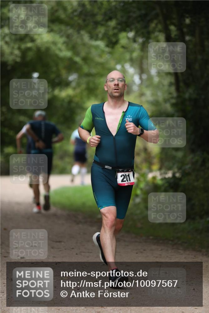 30.08.2026 - Elbe Triathlon Hamburg Antke Förster http://msf.ph/oto/10097567 30.08.2026 10:34:40 Laufen 201 meine-sportfotos.de