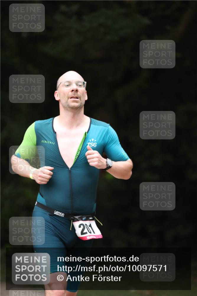 30.08.2026 - Elbe Triathlon Hamburg Antke Förster http://msf.ph/oto/10097571 30.08.2026 10:34:42 Laufen 201 meine-sportfotos.de