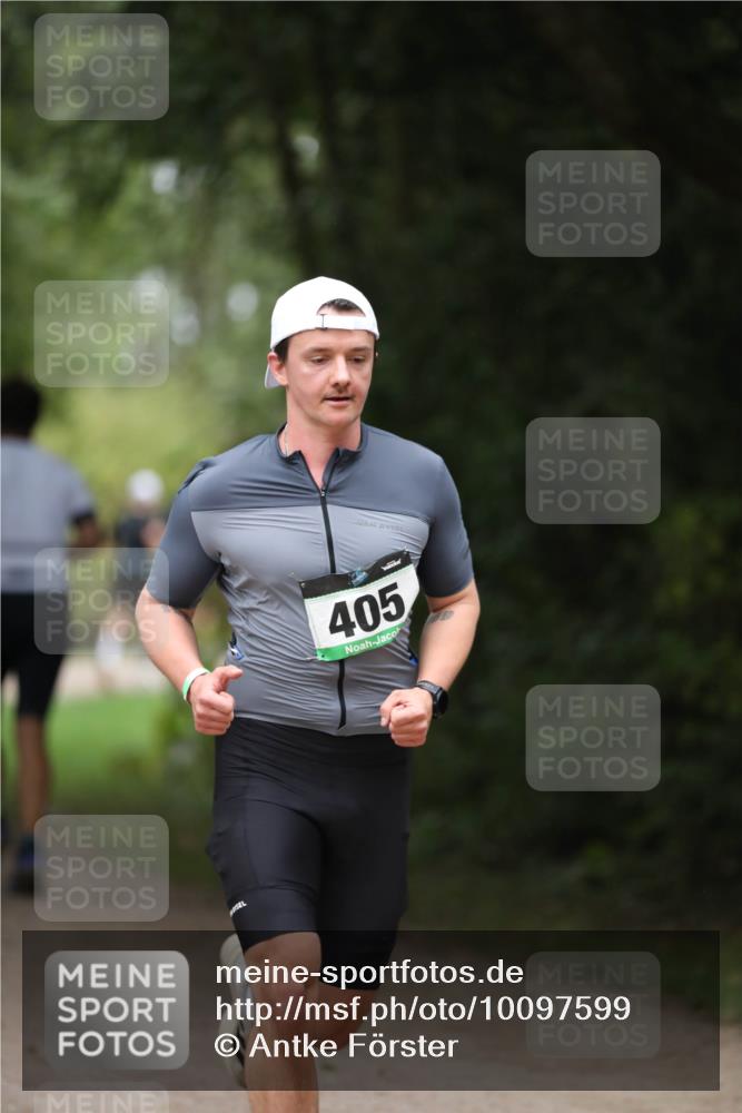 30.08.2026 - Elbe Triathlon Hamburg Antke Förster http://msf.ph/oto/10097599 30.08.2026 10:35:07 Laufen 405 meine-sportfotos.de