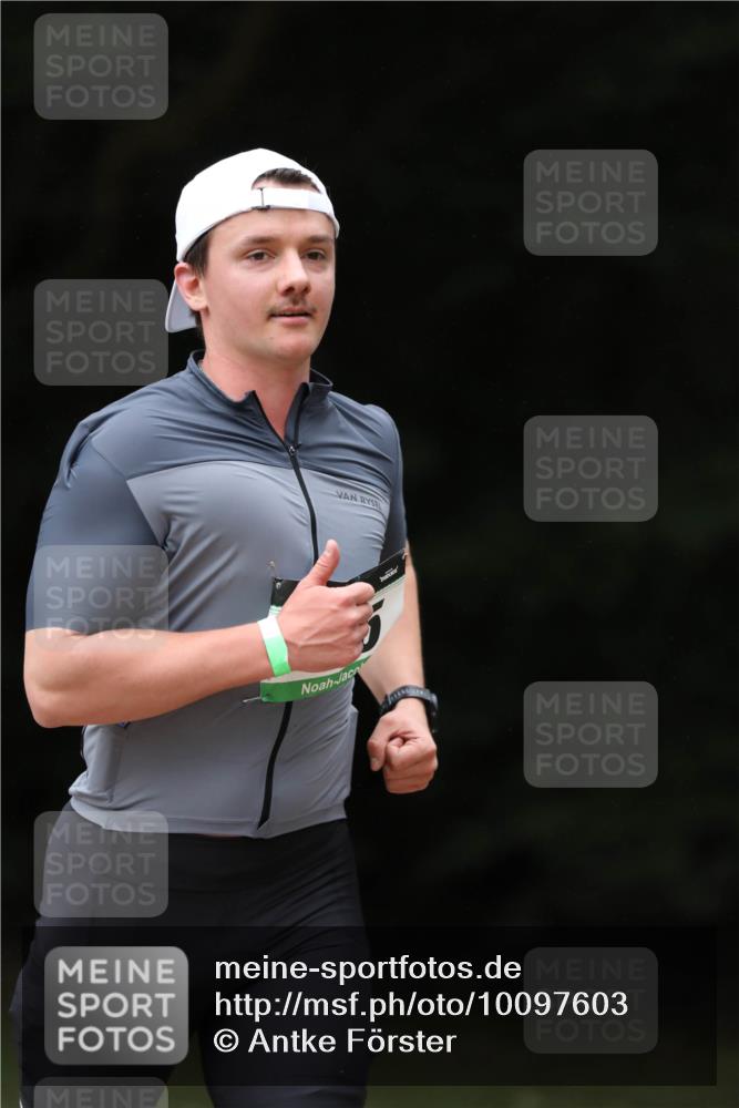 30.08.2026 - Elbe Triathlon Hamburg Antke Förster http://msf.ph/oto/10097603 30.08.2026 10:35:08 Laufen  meine-sportfotos.de