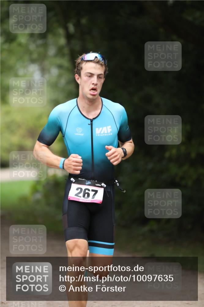 30.08.2026 - Elbe Triathlon Hamburg Antke Förster http://msf.ph/oto/10097635 30.08.2026 10:35:23 Laufen 267 meine-sportfotos.de