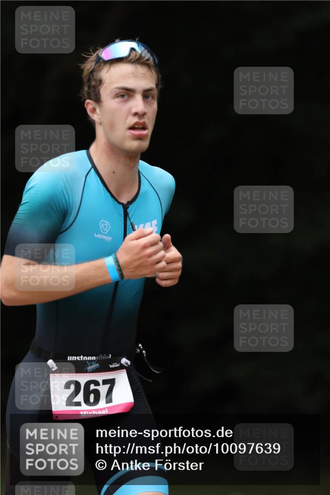 30.08.2026 - Elbe Triathlon Hamburg Antke Förster http://msf.ph/oto/10097639 30.08.2026 10:35:24 Laufen 3, 267 meine-sportfotos.de