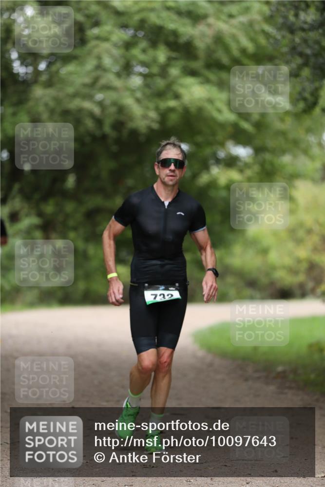 30.08.2026 - Elbe Triathlon Hamburg Antke Förster http://msf.ph/oto/10097643 30.08.2026 10:35:29 Laufen 732 meine-sportfotos.de