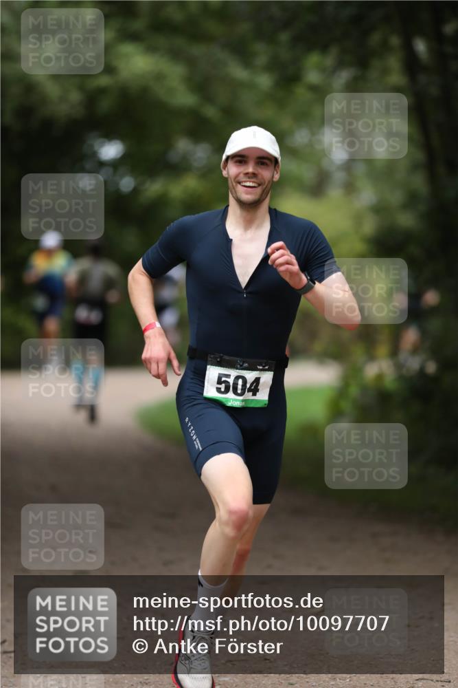 30.08.2026 - Elbe Triathlon Hamburg Antke Förster http://msf.ph/oto/10097707 30.08.2026 10:36:14 Laufen 504 meine-sportfotos.de