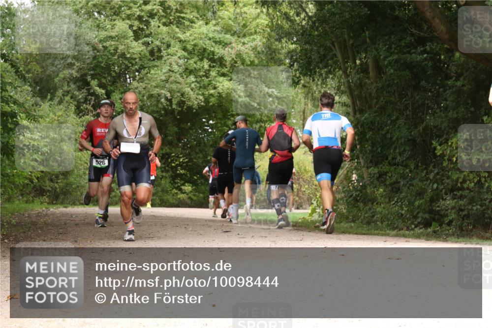 30.08.2026 - Elbe Triathlon Hamburg Antke Förster http://msf.ph/oto/10098444 30.08.2026 10:46:42 Laufen 526 meine-sportfotos.de