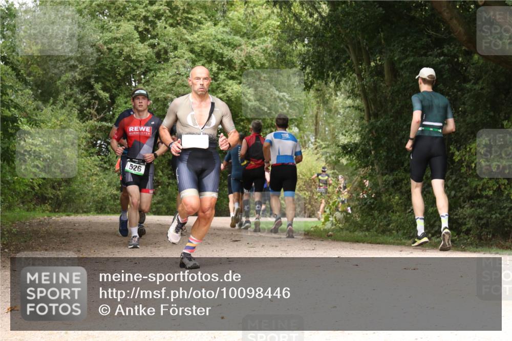 30.08.2026 - Elbe Triathlon Hamburg Antke Förster http://msf.ph/oto/10098446 30.08.2026 10:46:43 Laufen 526 meine-sportfotos.de