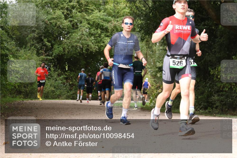 30.08.2026 - Elbe Triathlon Hamburg Antke Förster http://msf.ph/oto/10098454 30.08.2026 10:46:46 Laufen 451, 526, 51 meine-sportfotos.de