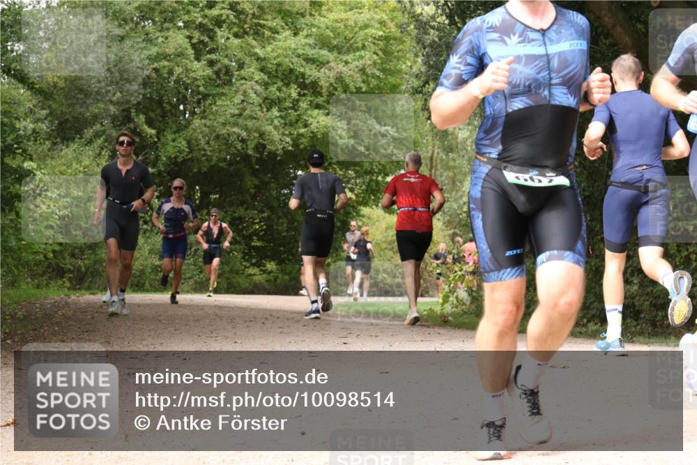 30.08.2026 - Elbe Triathlon Hamburg Antke Förster http://msf.ph/oto/10098514 30.08.2026 10:47:31 Laufen 667 meine-sportfotos.de