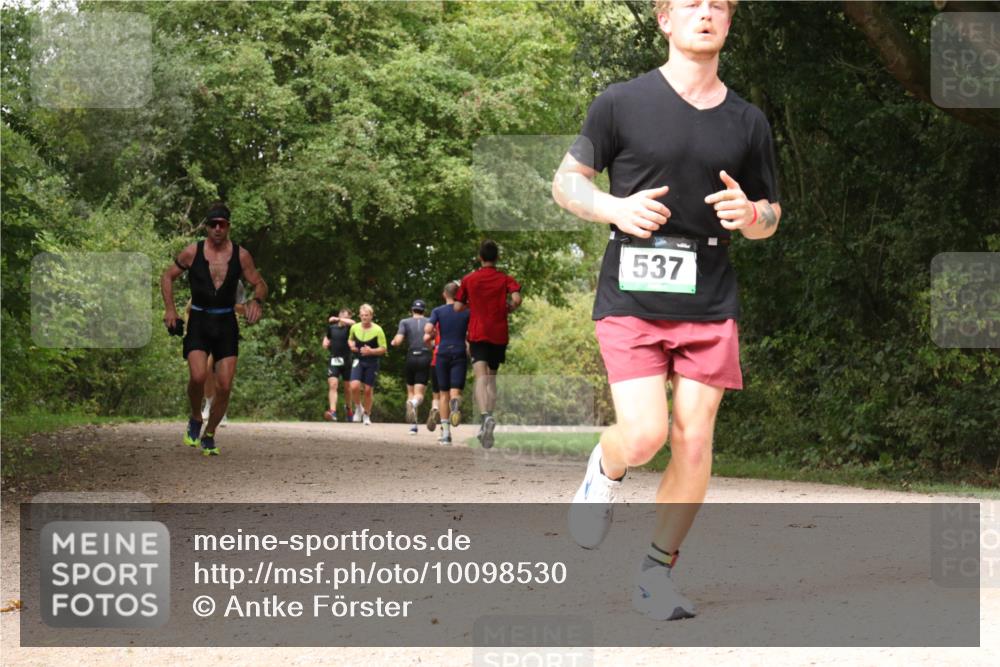 30.08.2026 - Elbe Triathlon Hamburg Antke Förster http://msf.ph/oto/10098530 30.08.2026 10:47:37 Laufen 537 meine-sportfotos.de