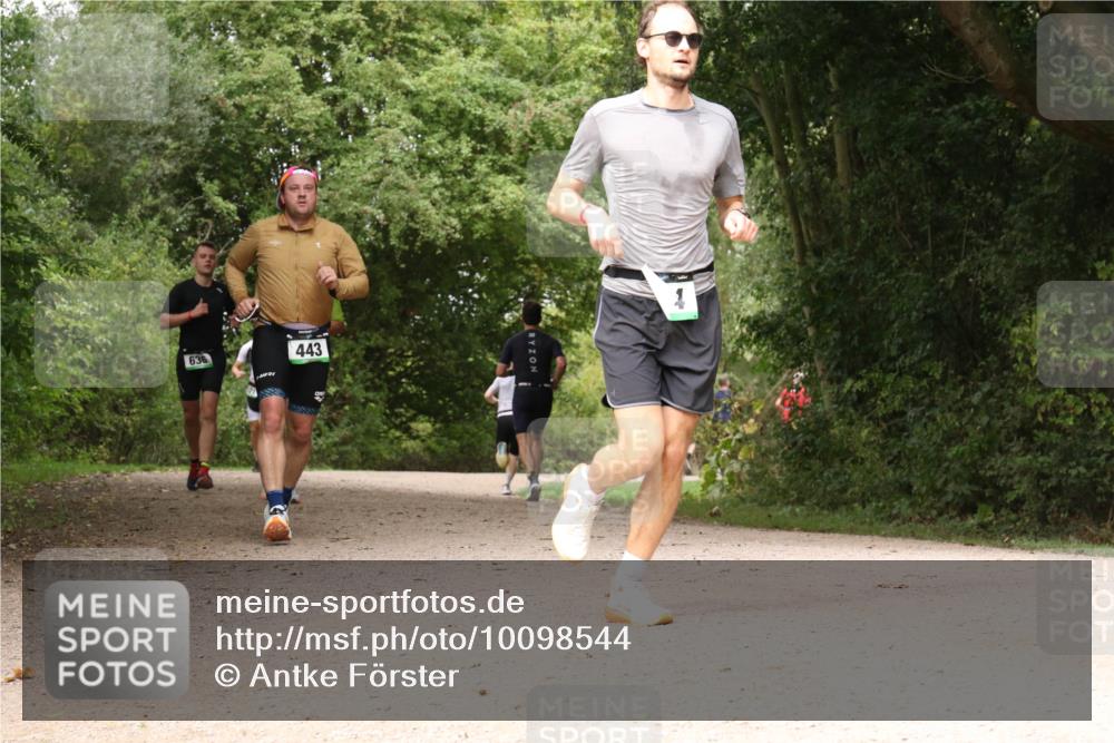 30.08.2026 - Elbe Triathlon Hamburg Antke Förster http://msf.ph/oto/10098544 30.08.2026 10:47:44 Laufen 636, 443 meine-sportfotos.de