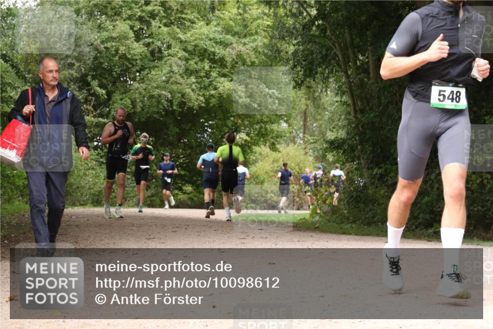 30.08.2026 - Elbe Triathlon Hamburg Antke Förster http://msf.ph/oto/10098612 30.08.2026 10:48:44 Laufen 548 meine-sportfotos.de