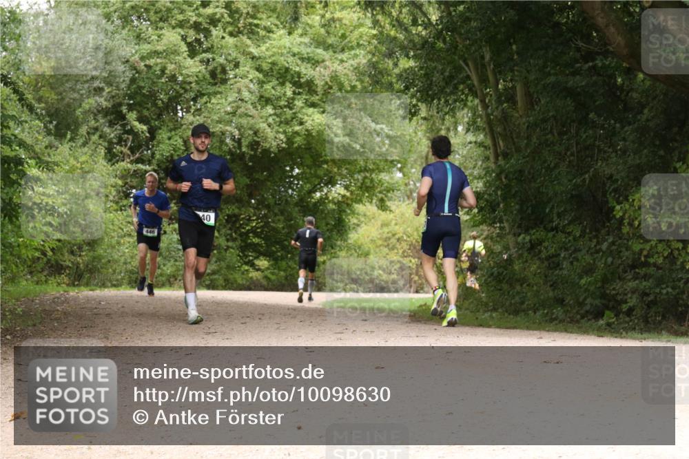 30.08.2026 - Elbe Triathlon Hamburg Antke Förster http://msf.ph/oto/10098630 30.08.2026 10:48:54 Laufen 446, 40 meine-sportfotos.de