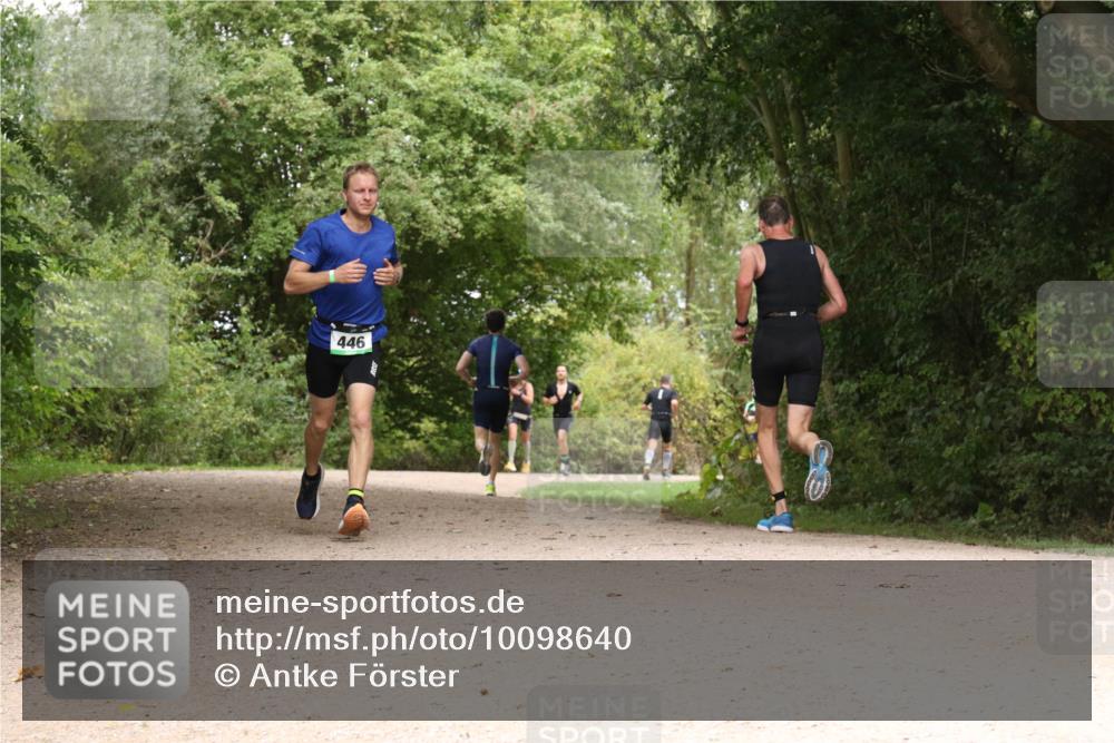 30.08.2026 - Elbe Triathlon Hamburg Antke Förster http://msf.ph/oto/10098640 30.08.2026 10:48:58 Laufen 446 meine-sportfotos.de