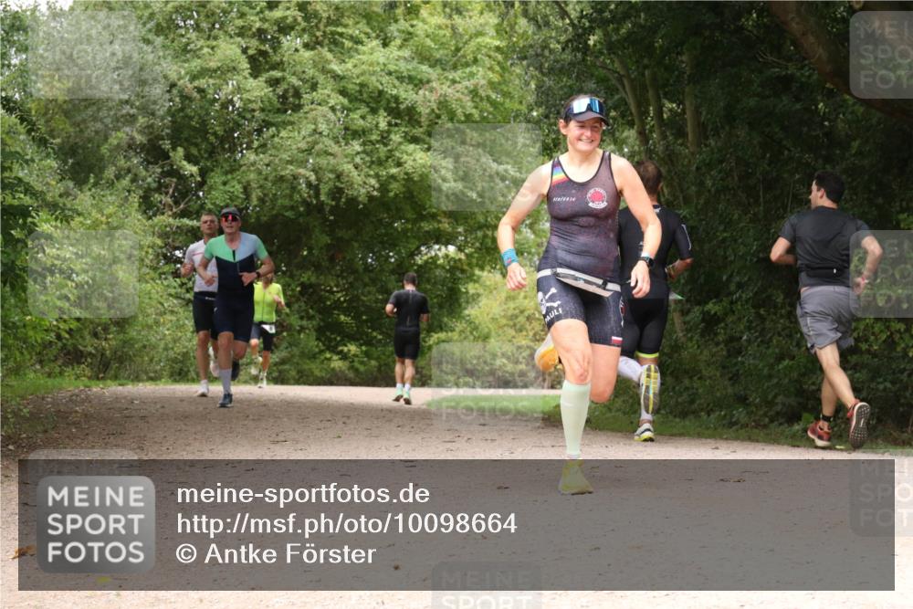 30.08.2026 - Elbe Triathlon Hamburg Antke Förster http://msf.ph/oto/10098664 30.08.2026 10:49:11 Laufen  meine-sportfotos.de