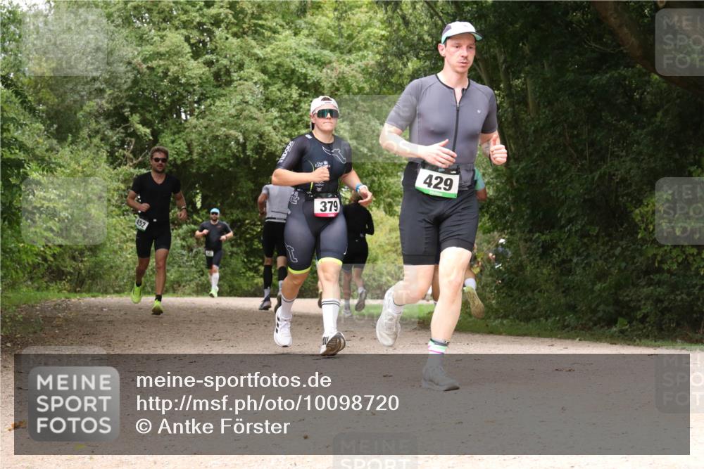 30.08.2026 - Elbe Triathlon Hamburg Antke Förster http://msf.ph/oto/10098720 30.08.2026 10:49:45 Laufen 452, 379, 429 meine-sportfotos.de
