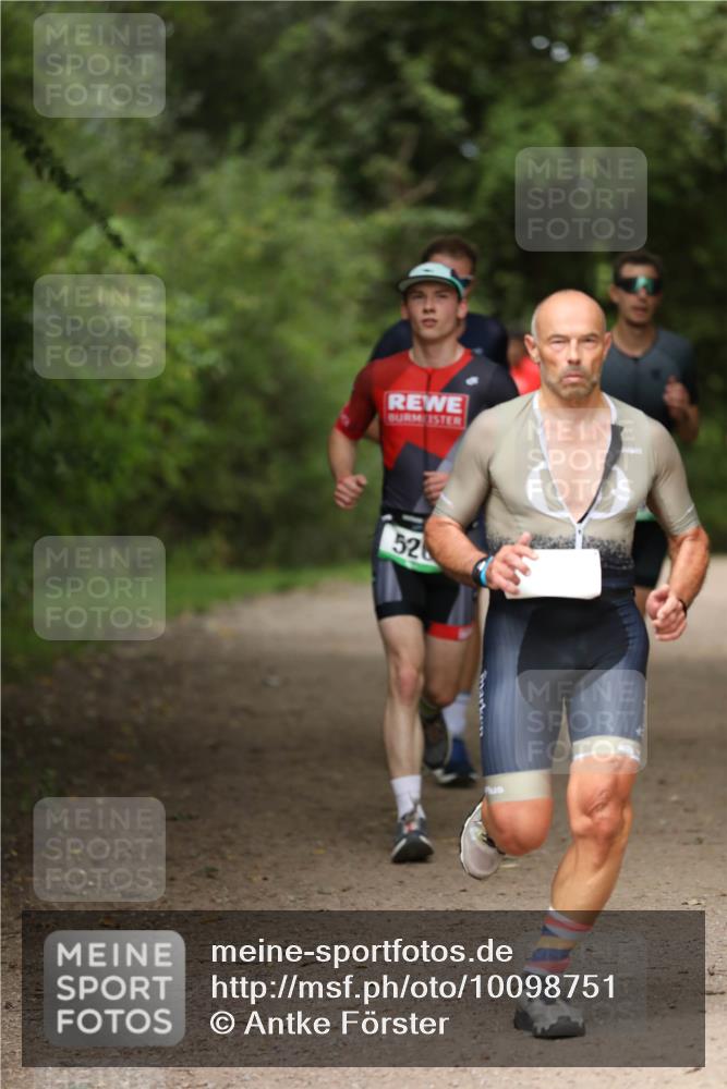 30.08.2026 - Elbe Triathlon Hamburg Antke Förster http://msf.ph/oto/10098751 30.08.2026 10:46:43 Laufen 40, 52 meine-sportfotos.de