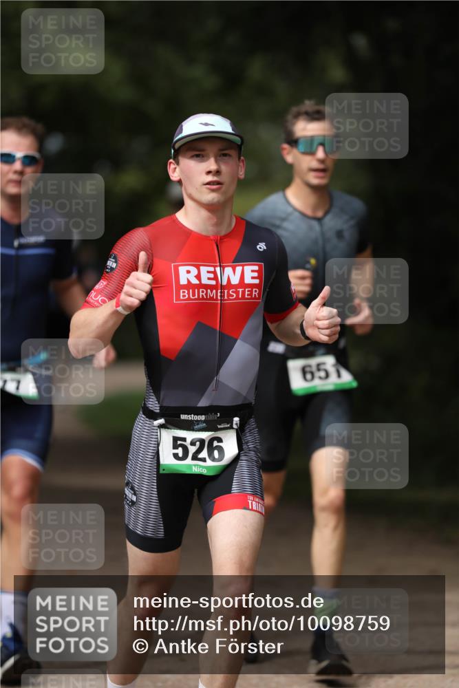 30.08.2026 - Elbe Triathlon Hamburg Antke Förster http://msf.ph/oto/10098759 30.08.2026 10:46:45 Laufen 17, 526, 651 meine-sportfotos.de