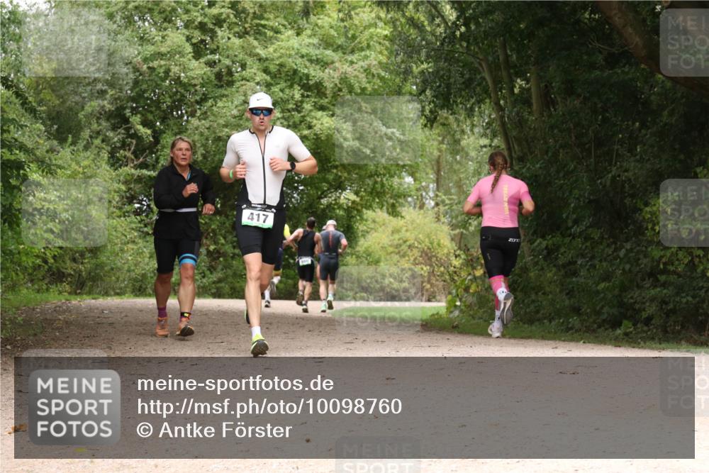 30.08.2026 - Elbe Triathlon Hamburg Antke Förster http://msf.ph/oto/10098760 30.08.2026 10:50:08 Laufen 417 meine-sportfotos.de