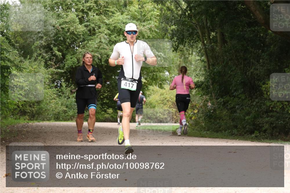 30.08.2026 - Elbe Triathlon Hamburg Antke Förster http://msf.ph/oto/10098762 30.08.2026 10:50:09 Laufen 417 meine-sportfotos.de