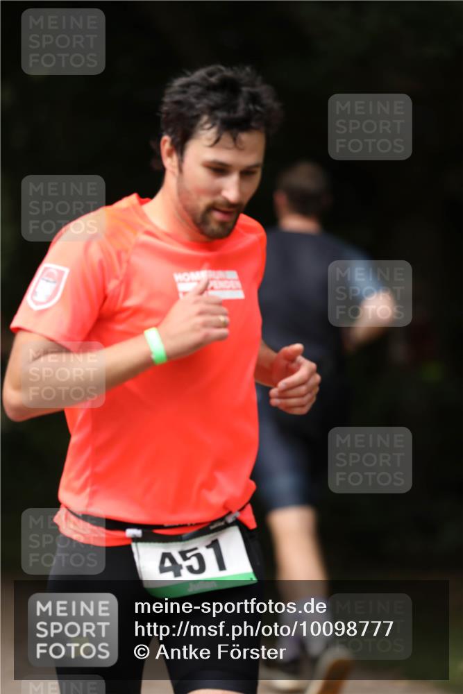 30.08.2026 - Elbe Triathlon Hamburg Antke Förster http://msf.ph/oto/10098777 30.08.2026 10:46:54 Laufen 451 meine-sportfotos.de