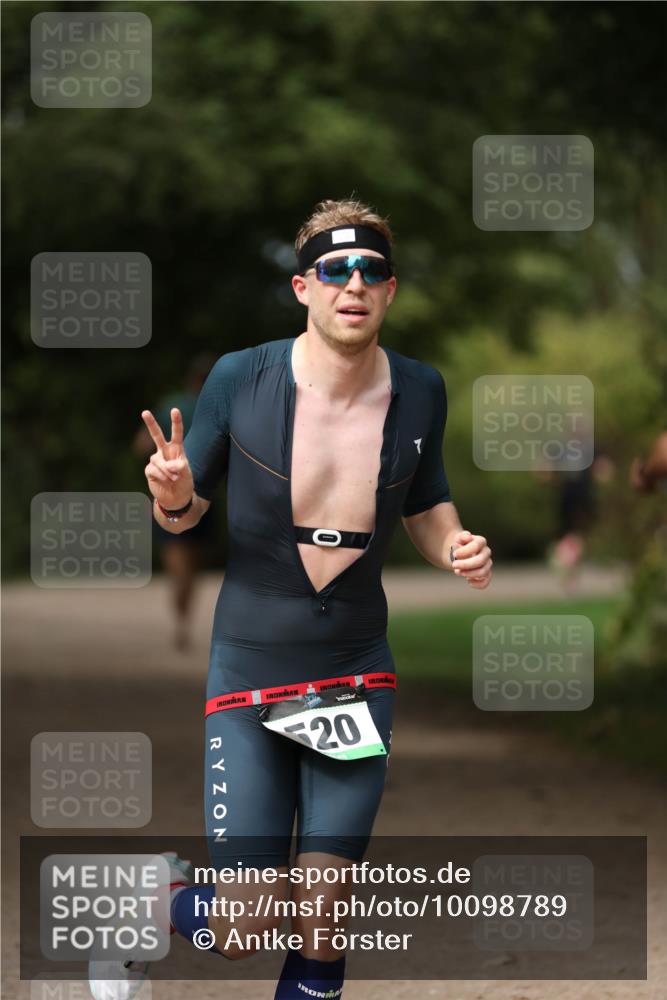30.08.2026 - Elbe Triathlon Hamburg Antke Förster http://msf.ph/oto/10098789 30.08.2026 10:47:02 Laufen 0, 20, 20 meine-sportfotos.de