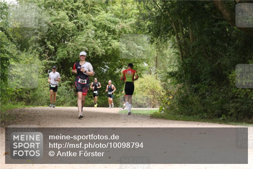 30.08.2026 - Elbe Triathlon Hamburg Antke Förster http://msf.ph/oto/10098794 30.08.2026 10:50:33 Laufen 403, 389 meine-sportfotos.de
