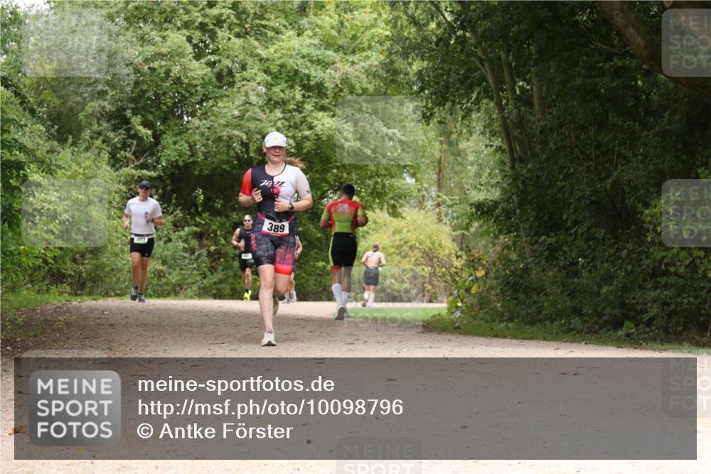 30.08.2026 - Elbe Triathlon Hamburg Antke Förster http://msf.ph/oto/10098796 30.08.2026 10:50:34 Laufen 403, 7807, 389, 030 meine-sportfotos.de