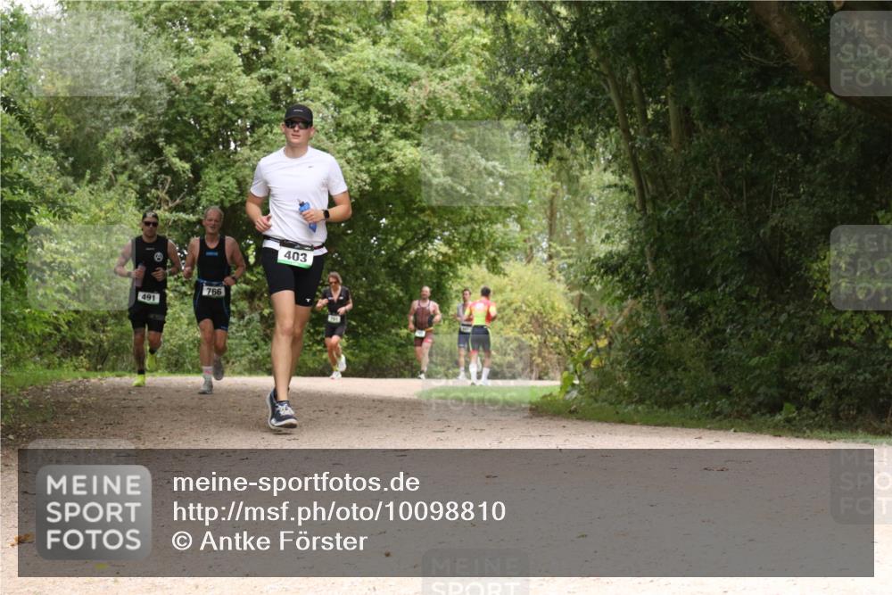 30.08.2026 - Elbe Triathlon Hamburg Antke Förster http://msf.ph/oto/10098810 30.08.2026 10:50:40 Laufen 491, 766, 403 meine-sportfotos.de