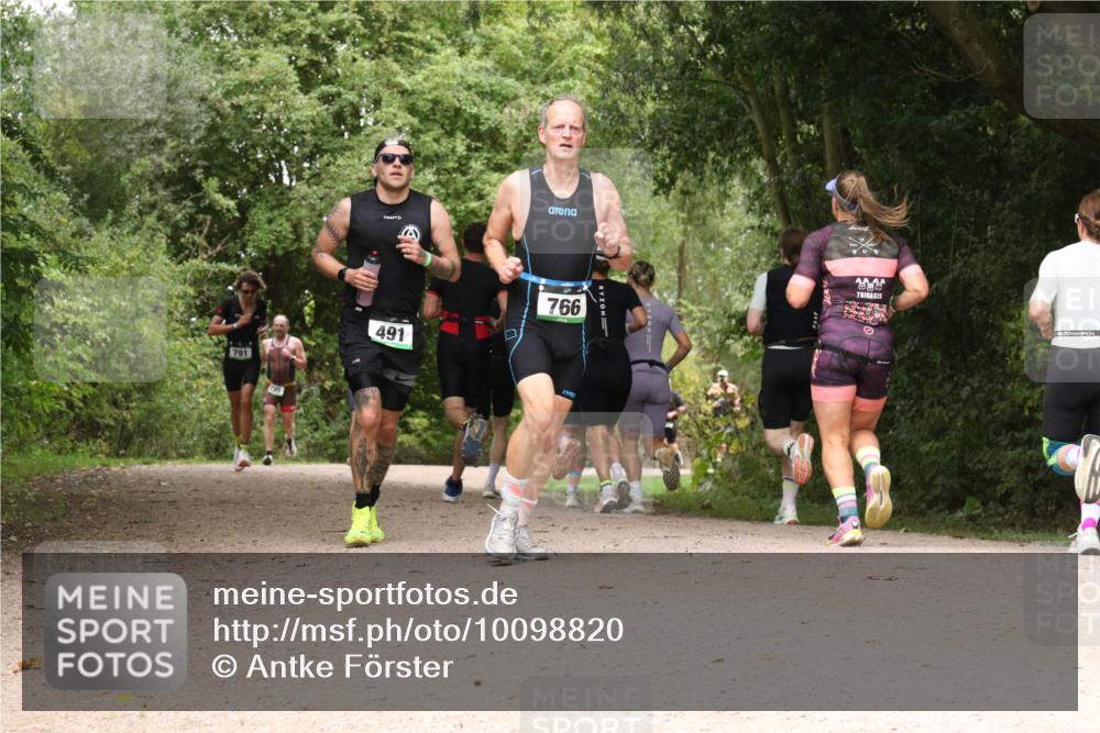 30.08.2026 - Elbe Triathlon Hamburg Antke Förster http://msf.ph/oto/10098820 30.08.2026 10:50:44 Laufen 791, 491, 766 meine-sportfotos.de