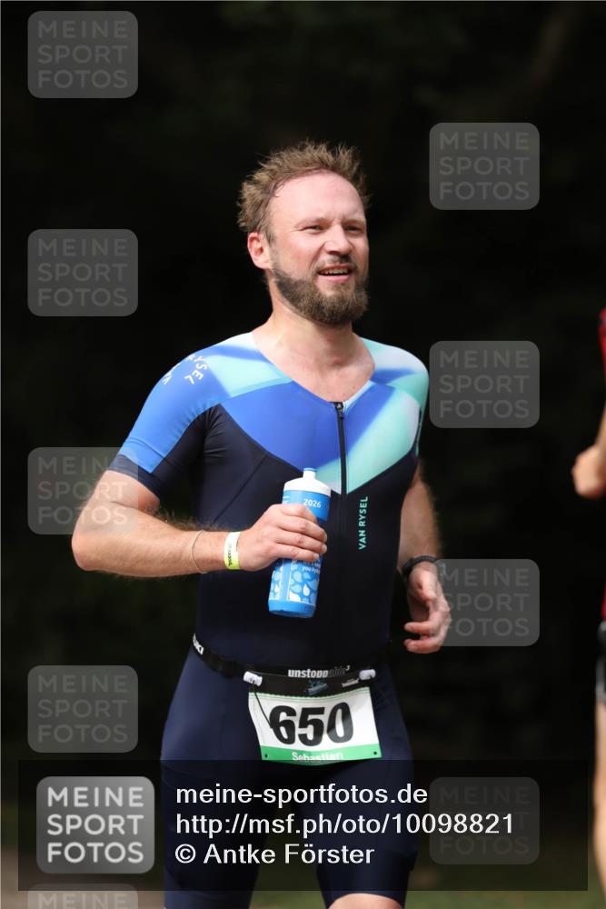 30.08.2026 - Elbe Triathlon Hamburg Antke Förster http://msf.ph/oto/10098821 30.08.2026 10:47:32 Laufen 2026, 650 meine-sportfotos.de