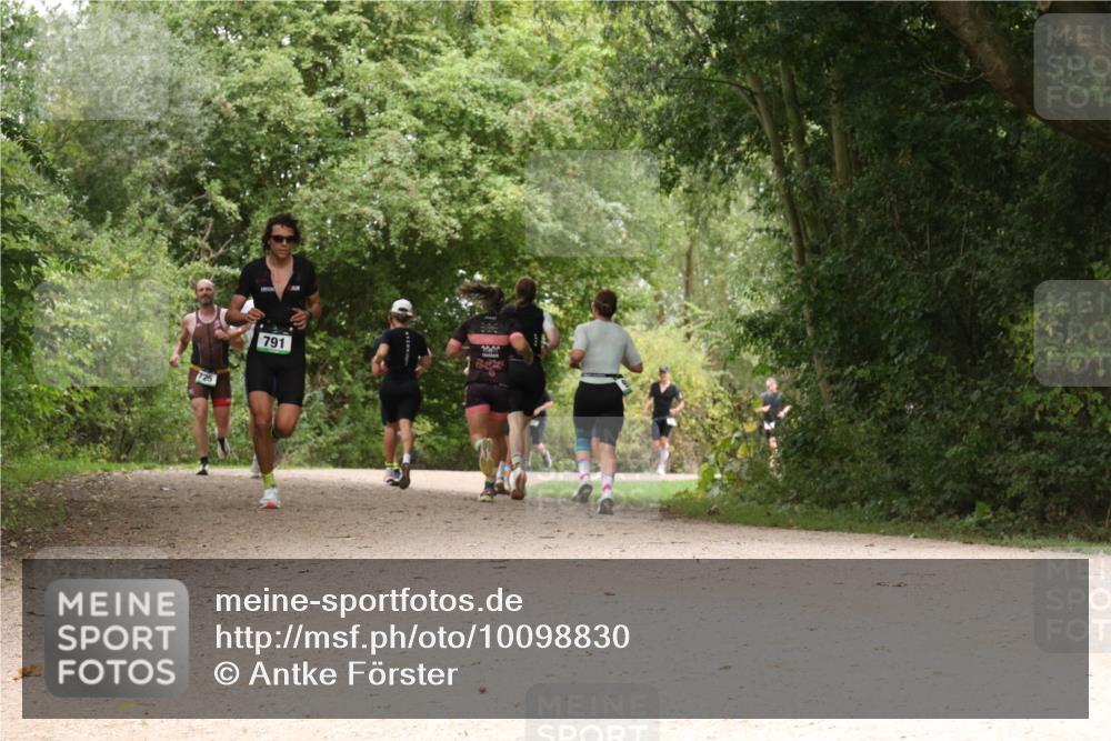 30.08.2026 - Elbe Triathlon Hamburg Antke Förster http://msf.ph/oto/10098830 30.08.2026 10:50:47 Laufen 1000, 791 meine-sportfotos.de