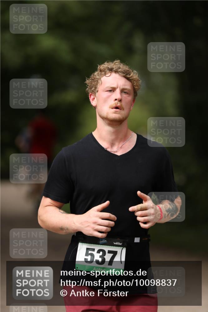 30.08.2026 - Elbe Triathlon Hamburg Antke Förster http://msf.ph/oto/10098837 30.08.2026 10:47:37 Laufen 537 meine-sportfotos.de