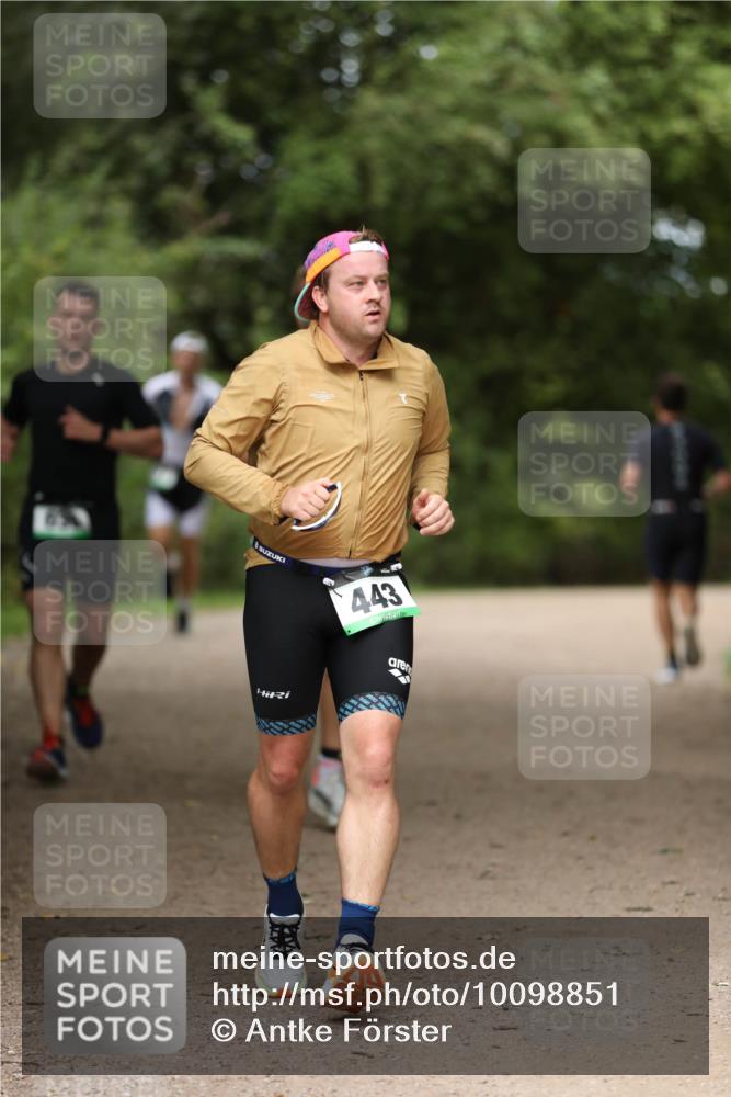 30.08.2026 - Elbe Triathlon Hamburg Antke Förster http://msf.ph/oto/10098851 30.08.2026 10:47:45 Laufen 443 meine-sportfotos.de