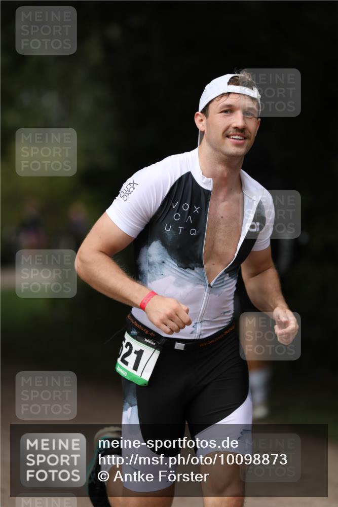 30.08.2026 - Elbe Triathlon Hamburg Antke Förster http://msf.ph/oto/10098873 30.08.2026 10:47:53 Laufen 21 meine-sportfotos.de