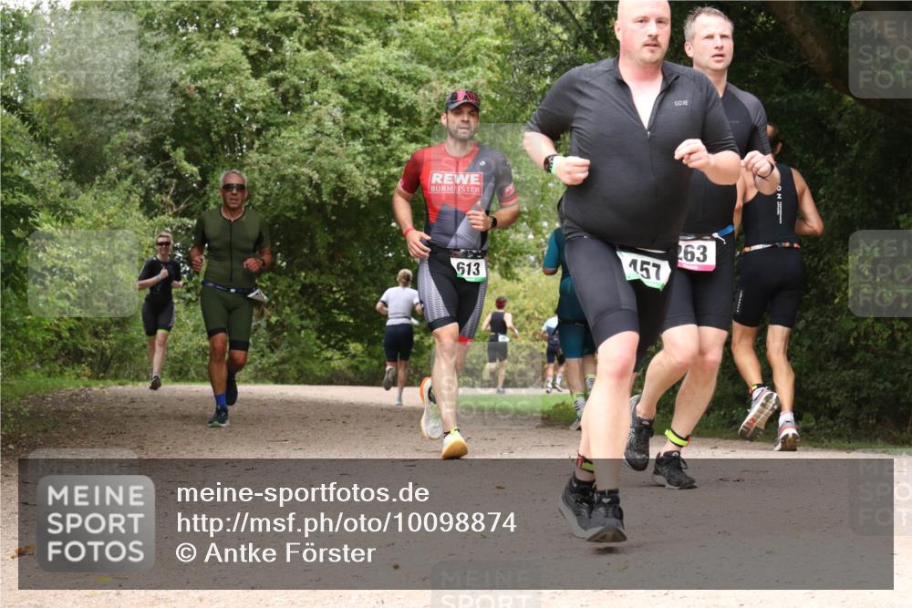 30.08.2026 - Elbe Triathlon Hamburg Antke Förster http://msf.ph/oto/10098874 30.08.2026 10:51:06 Laufen 157, 613, 263 meine-sportfotos.de
