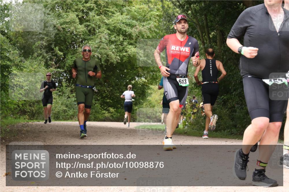 30.08.2026 - Elbe Triathlon Hamburg Antke Förster http://msf.ph/oto/10098876 30.08.2026 10:51:06 Laufen 613 meine-sportfotos.de