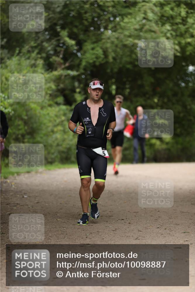 30.08.2026 - Elbe Triathlon Hamburg Antke Förster http://msf.ph/oto/10098887 30.08.2026 10:48:22 Laufen  meine-sportfotos.de