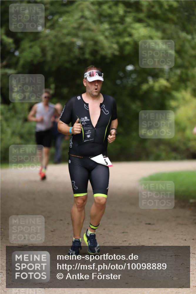 30.08.2026 - Elbe Triathlon Hamburg Antke Förster http://msf.ph/oto/10098889 30.08.2026 10:48:23 Laufen  meine-sportfotos.de
