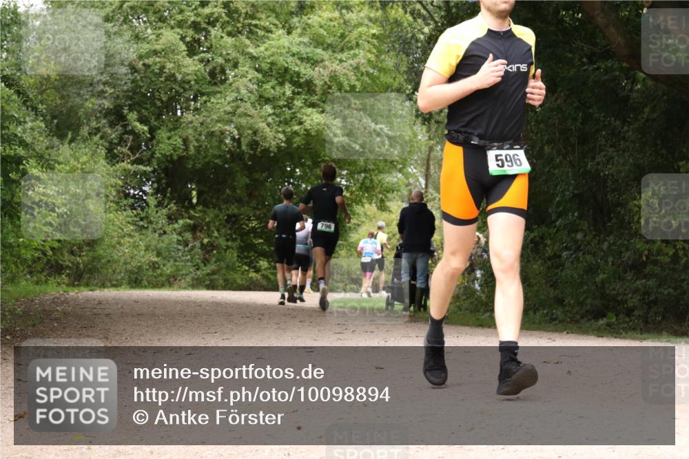 30.08.2026 - Elbe Triathlon Hamburg Antke Förster http://msf.ph/oto/10098894 30.08.2026 10:51:28 Laufen 796, 596 meine-sportfotos.de