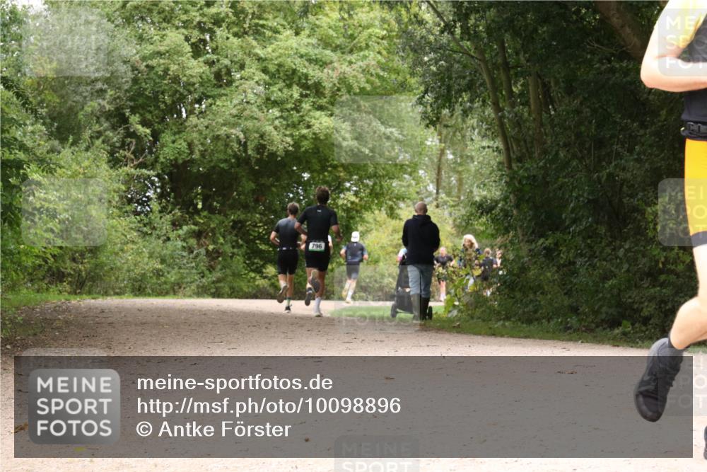 30.08.2026 - Elbe Triathlon Hamburg Antke Förster http://msf.ph/oto/10098896 30.08.2026 10:51:29 Laufen 796 meine-sportfotos.de