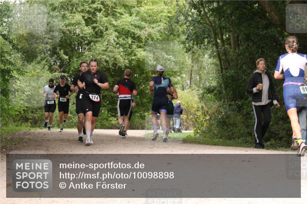 30.08.2026 - Elbe Triathlon Hamburg Antke Förster http://msf.ph/oto/10098898 30.08.2026 10:51:45 Laufen 374, 481, 404, 91 meine-sportfotos.de