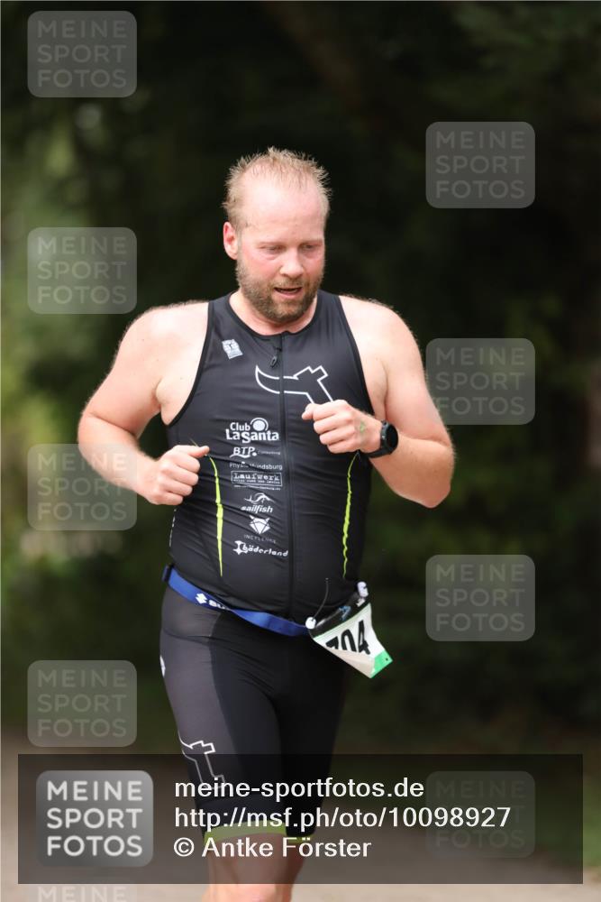 30.08.2026 - Elbe Triathlon Hamburg Antke Förster http://msf.ph/oto/10098927 30.08.2026 10:48:50 Laufen 04 meine-sportfotos.de