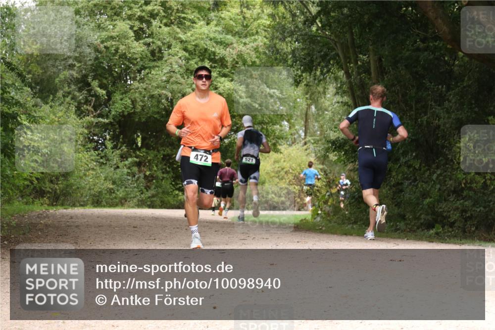 30.08.2026 - Elbe Triathlon Hamburg Antke Förster http://msf.ph/oto/10098940 30.08.2026 10:52:12 Laufen 472, 521 meine-sportfotos.de
