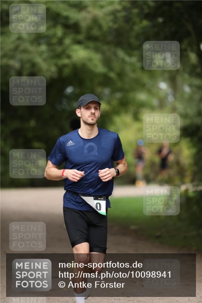 30.08.2026 - Elbe Triathlon Hamburg Antke Förster http://msf.ph/oto/10098941 30.08.2026 10:48:57 Laufen 0 meine-sportfotos.de