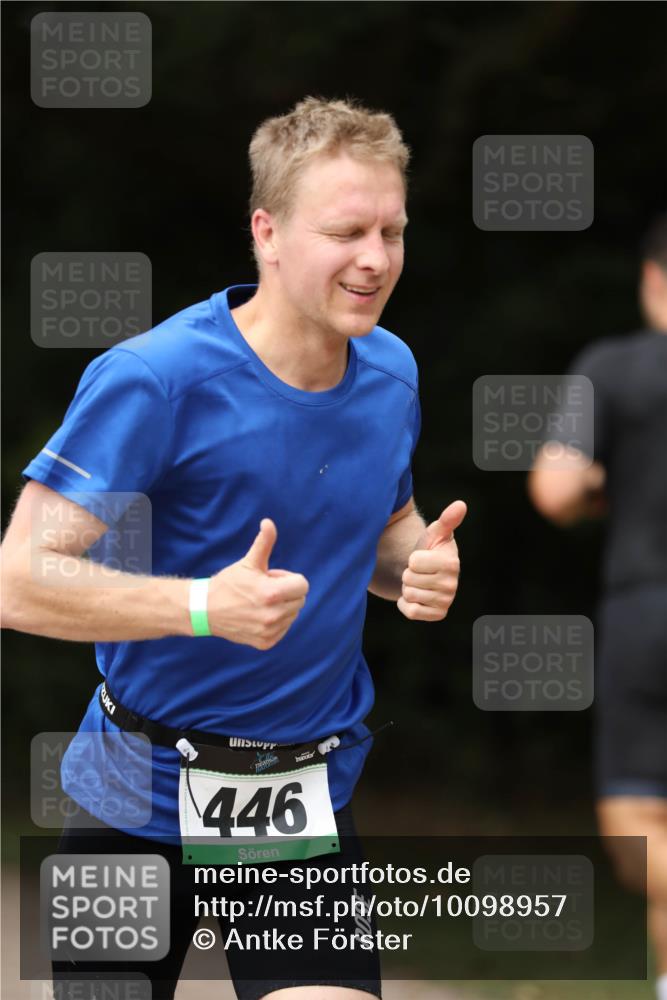 30.08.2026 - Elbe Triathlon Hamburg Antke Förster http://msf.ph/oto/10098957 30.08.2026 10:49:01 Laufen 446 meine-sportfotos.de