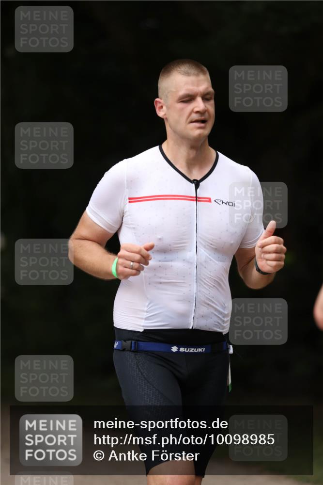 30.08.2026 - Elbe Triathlon Hamburg Antke Förster http://msf.ph/oto/10098985 30.08.2026 10:49:16 Laufen  meine-sportfotos.de