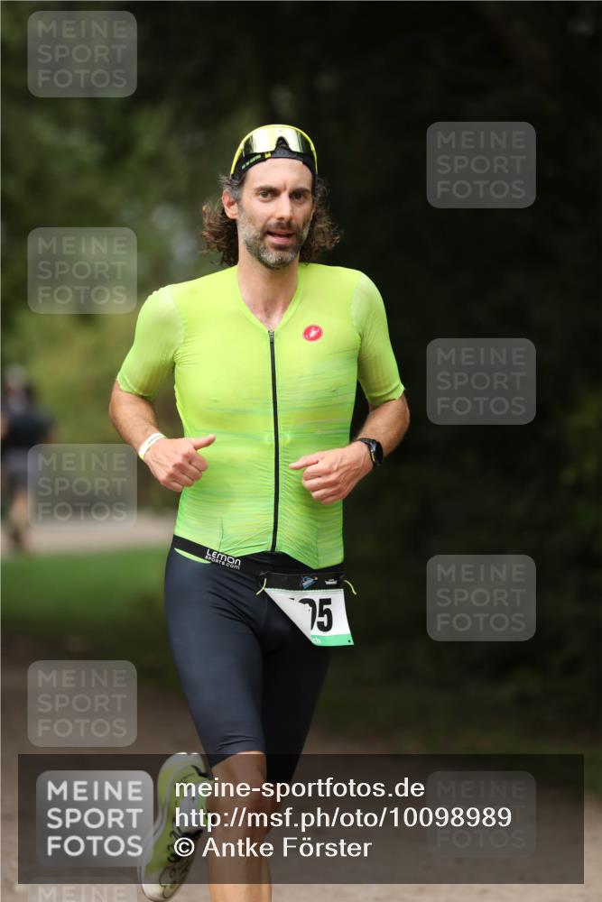 30.08.2026 - Elbe Triathlon Hamburg Antke Förster http://msf.ph/oto/10098989 30.08.2026 10:49:19 Laufen 75 meine-sportfotos.de