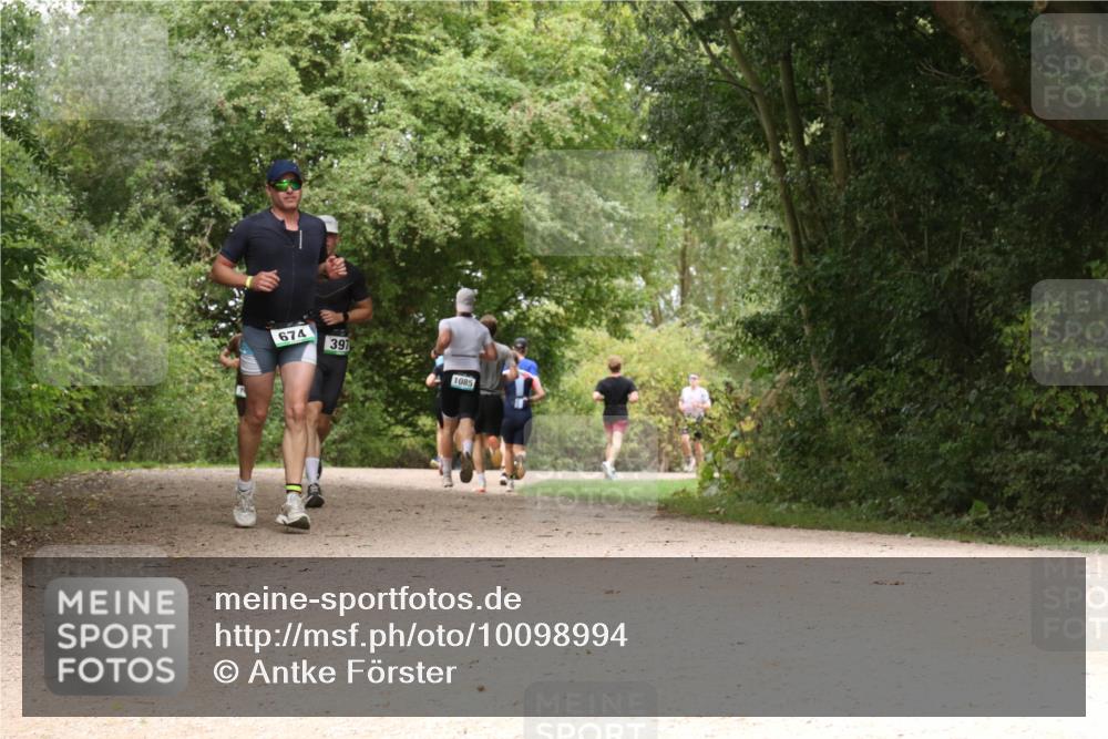 30.08.2026 - Elbe Triathlon Hamburg Antke Förster http://msf.ph/oto/10098994 30.08.2026 10:52:49 Laufen 674, 397, 1085 meine-sportfotos.de