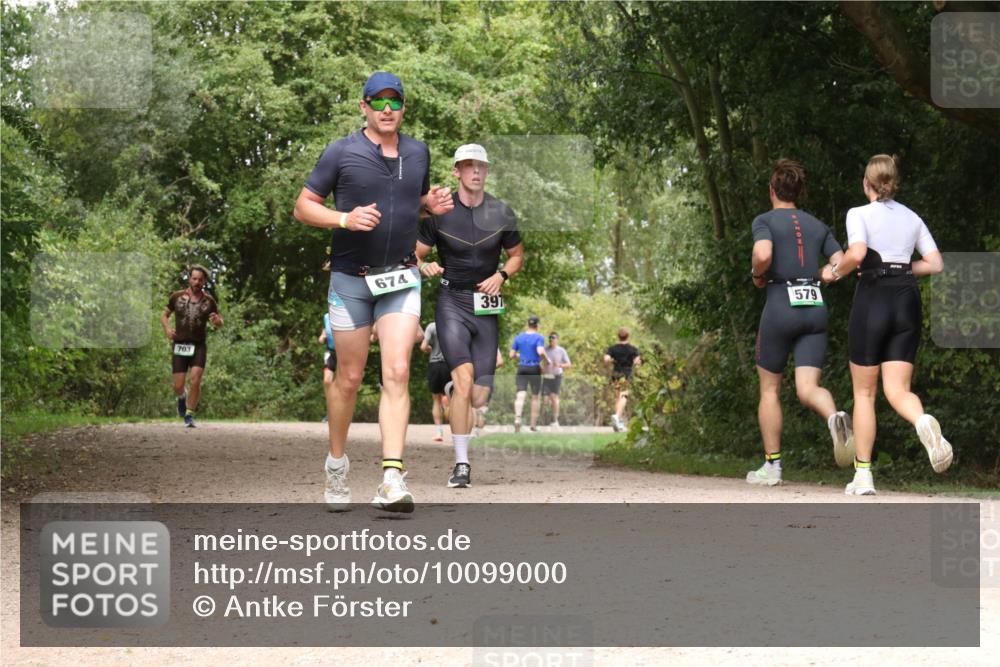 30.08.2026 - Elbe Triathlon Hamburg Antke Förster http://msf.ph/oto/10099000 30.08.2026 10:52:51 Laufen 703, 674, 397, 579 meine-sportfotos.de