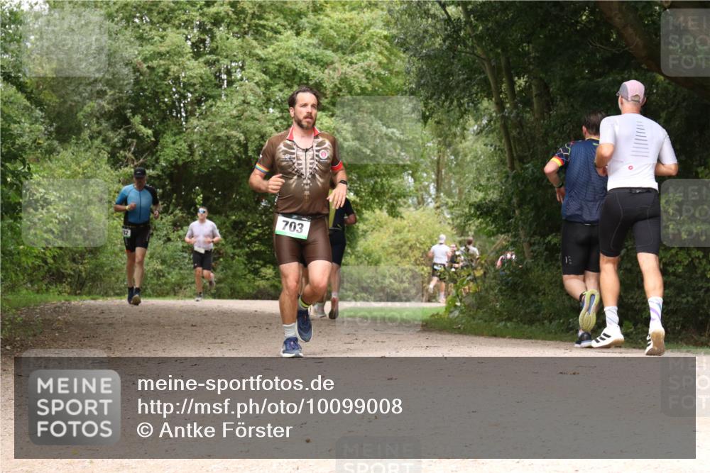 30.08.2026 - Elbe Triathlon Hamburg Antke Förster http://msf.ph/oto/10099008 30.08.2026 10:52:57 Laufen 703 meine-sportfotos.de